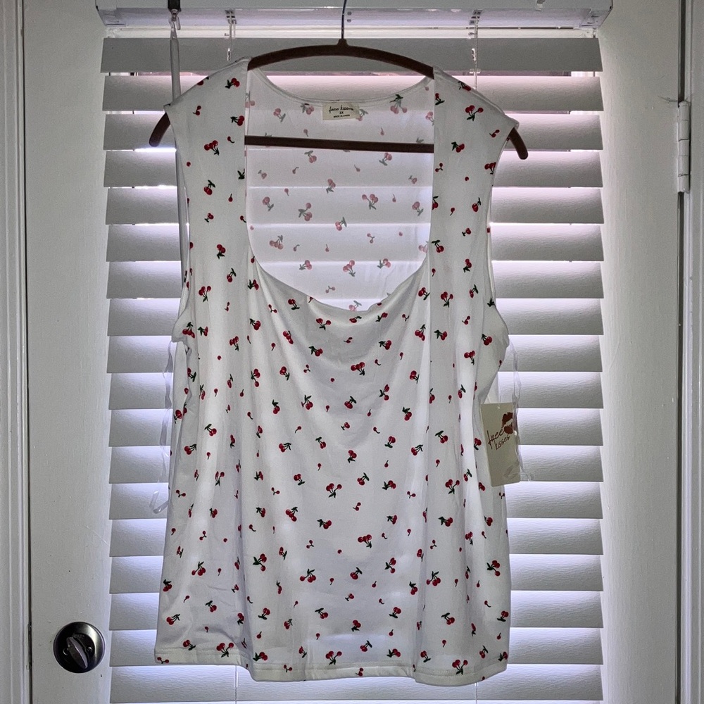 Free Kisses Cherry Pattern Tank Top